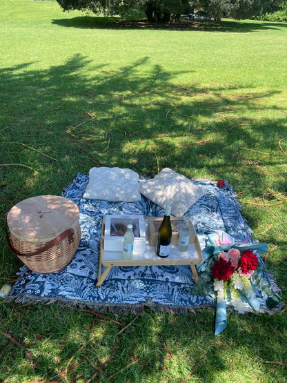 Yesterday' Woven Picnic Rug / Throw