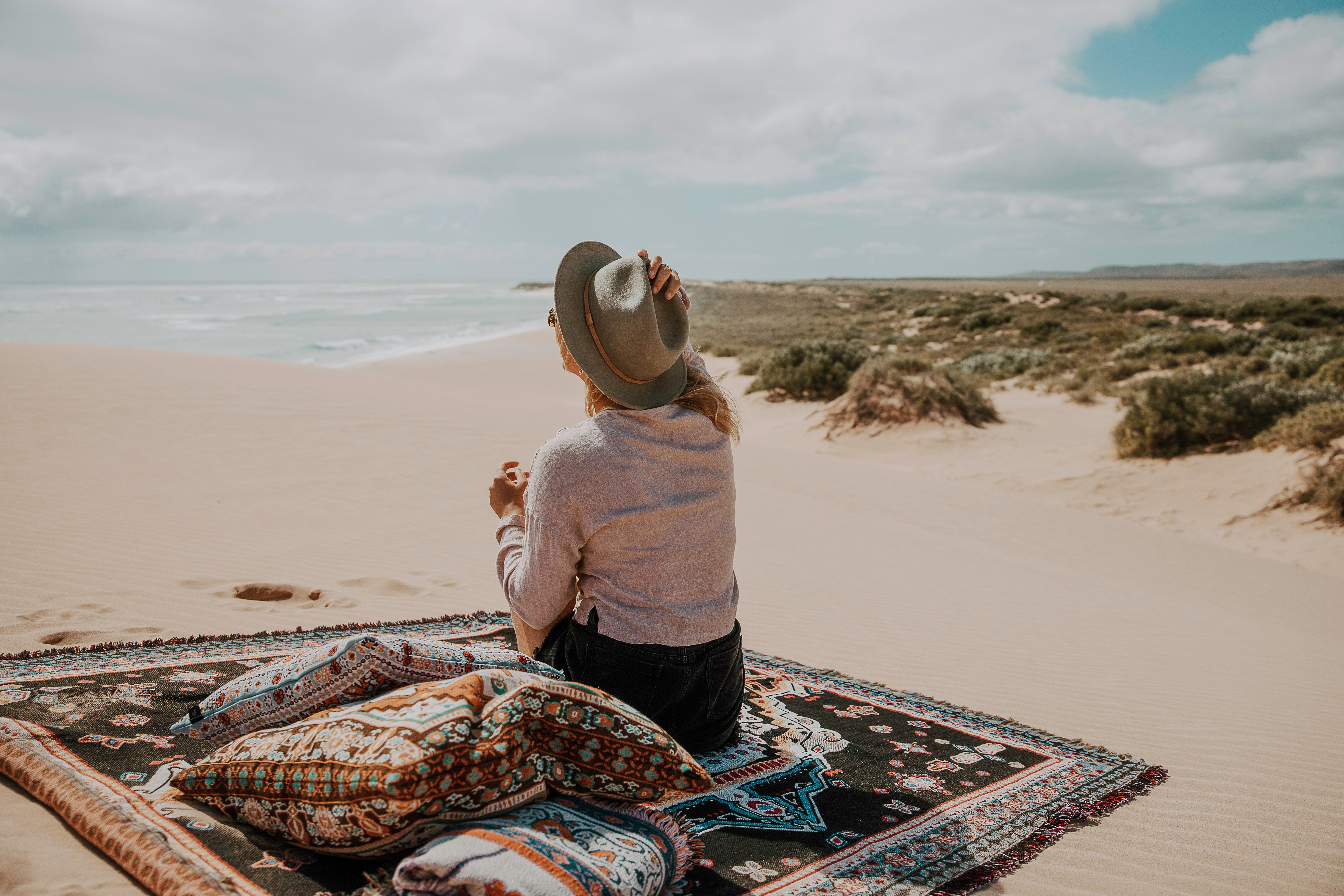 Ticket To Ride' Woven Cotton Throw Rug Picnic Blanket – Hendeer