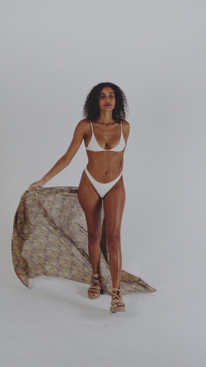 Good Vibrations' Pareo Sarong