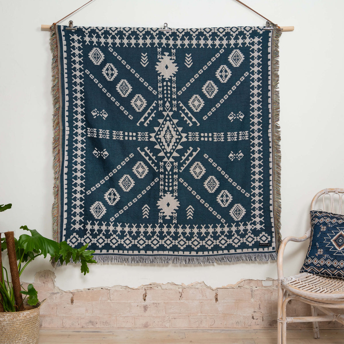 Blue Moon' Woven Cotton Throw Rug Picnic Blanket – Hendeer